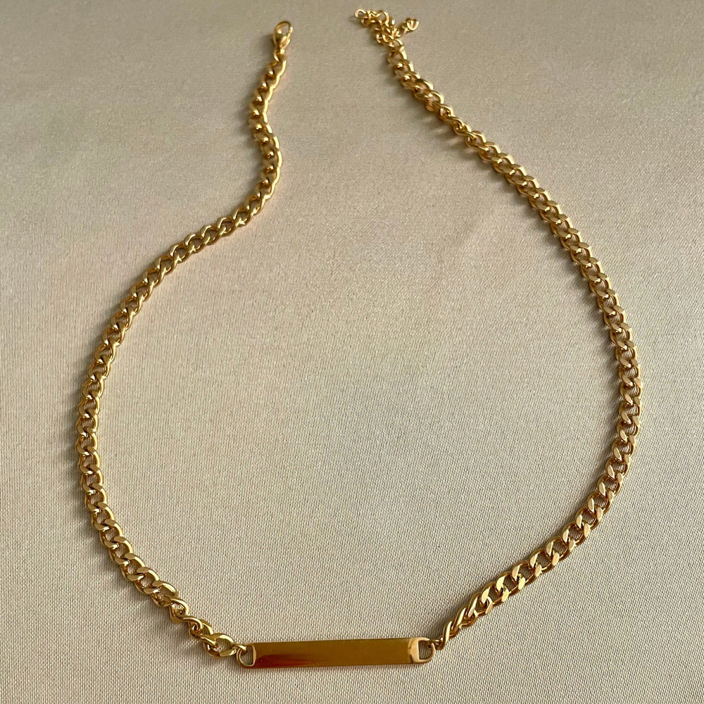 Collar Golden Plaque - Basic Store Jewelry